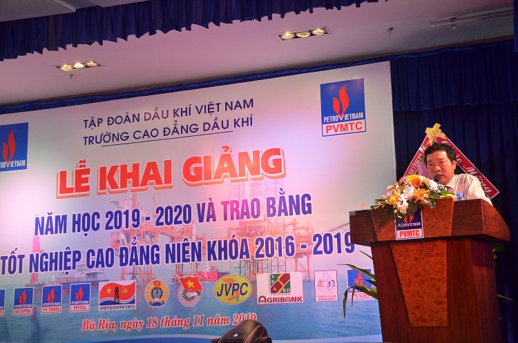 PVMTC tổ chức trao bằng tốt nghiệp và khai giảng năm học 2019-2020