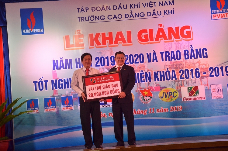 Pvmtc To Chuc Trao Bang Tot Nghiep Va Khai Giang Nam Hoc 2019 2020 16